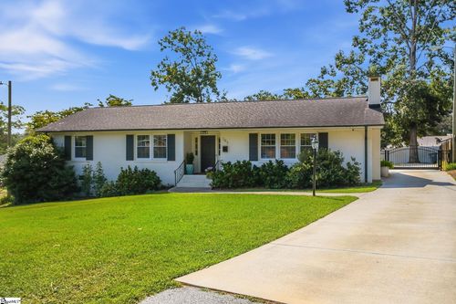 107 Birchwood Dr, Greenville, SC, 29605-4229 | Card Image