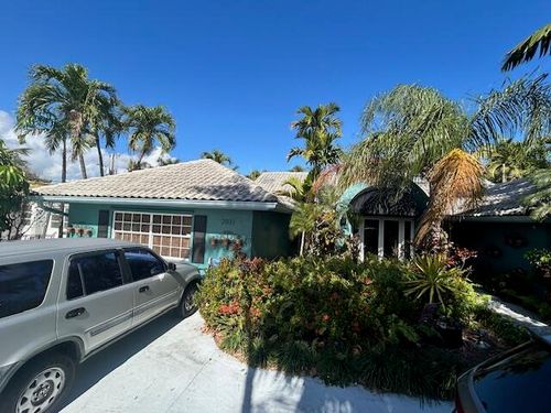 2831 Ne 34th Ct, Lighthouse Point, FL, 33064-8559 | Card Image