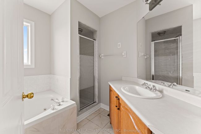 4629 Tournament Crt, House other with 4 bedrooms, 4 bathrooms and 4 parking in Windsor ON | Image 12
