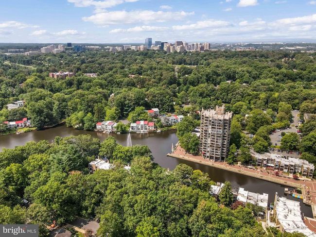 1653 Fieldthorn Dr, Townhouse with 2 bedrooms, 3 bathrooms and null parking in RESTON VA | Image 39