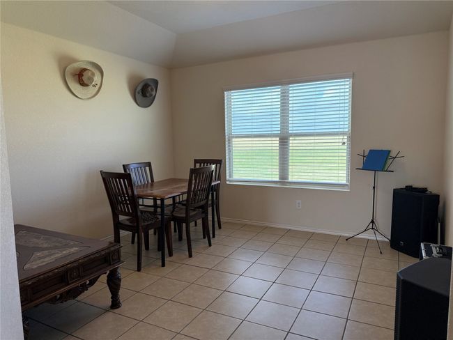 37E - 352 Circle Way, House other with 3 bedrooms, 3 bathrooms and 2 parking in Jarrell TX | Image 15