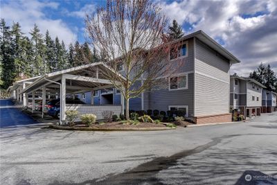 F-14 - 15212 Ne 8th Street, Condo with 3 bedrooms, 1 bathrooms and 1 parking in Bellevue WA | Image 1