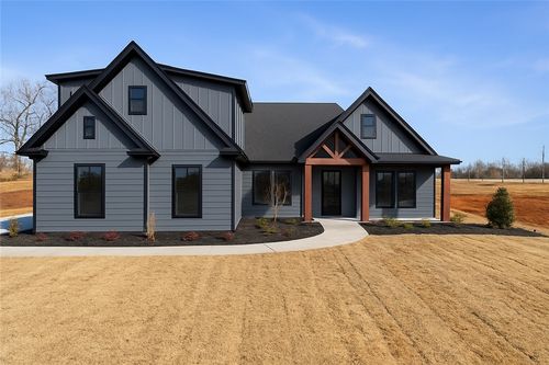 700 Andersonville Rd, Townville, SC, 29689-3813 | Card Image