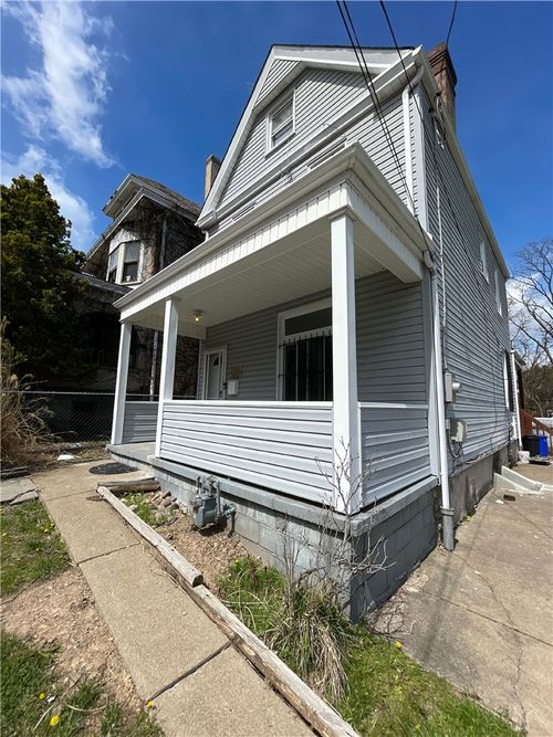 1367 Montezuma St, Pittsburgh, PA, 15206-1811 | Card Image