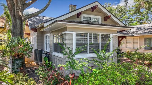 231 15th Ave Ne, St Petersburg, FL, 33704-4701 | Card Image