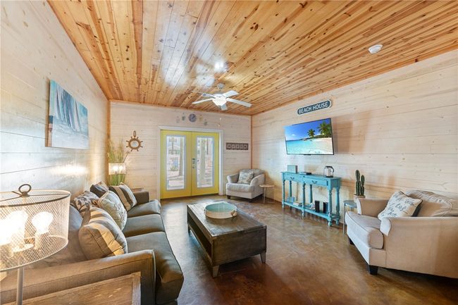 2120 S 11th #703 Street, Townhouse with 3 bedrooms, 3 bathrooms and null parking in Port Aransas TX | Image 11