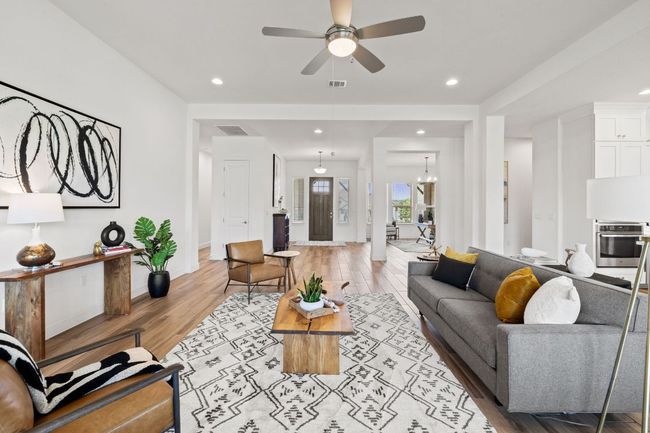 Family Room | Image 7