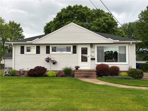 6188 Barbara Ln, Brook Park, OH, 44142-2708 | Card Image