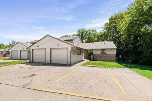 489 Foxfire Dr, COLUMBIA, MO, 65201-3615 | Card Image