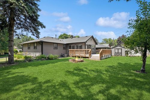 1193 Greystone Ave, Oakdale, MN, 55128-7511 | Card Image