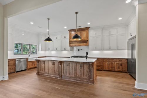 20805 Jeremiah Ln, Athens, AL, 35611-5202 | Card Image