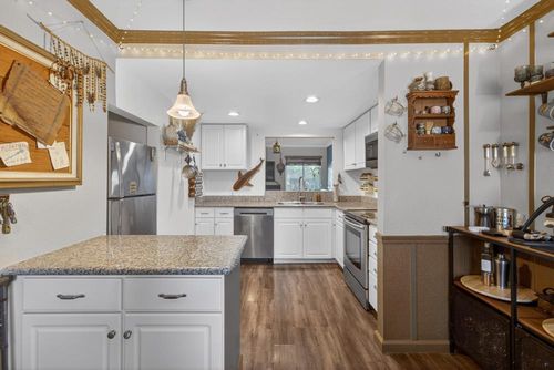 3554 Larchmont Square Ln, Sacramento, CA, 95821-3772 | Card Image