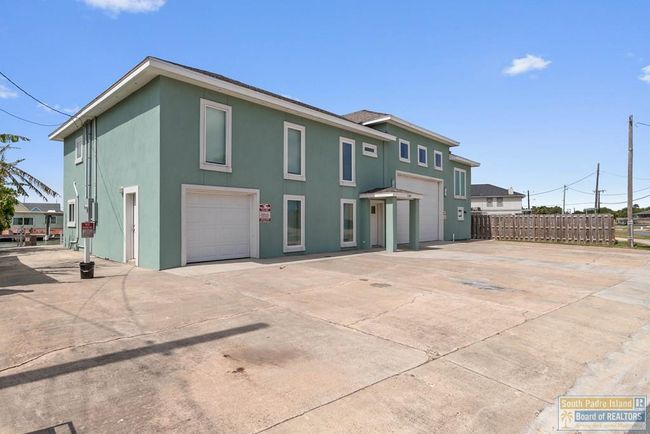 1109 Tarpon Ave, Home with 4 bedrooms, 5 bathrooms and null parking in Port Isabel TX | Image 52
