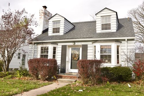 10134 Lasalle Blvd, Huntington Woods, MI, 48070-1162 | Card Image
