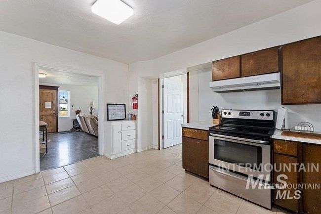312 Boyd St W, House other with 5 bedrooms, 2 bathrooms and null parking in Murtaugh ID | Image 13