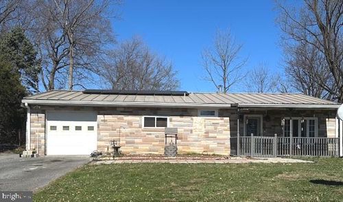 15 Fairview Ave, LEOLA, PA, 17540-1102 | Card Image