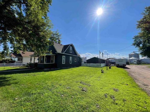 1320 Avenue A, Gothenburg, NE, 69138-1623 | Card Image