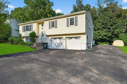 22 King St, Monroe, NY, 10950-3710 | Card Image
