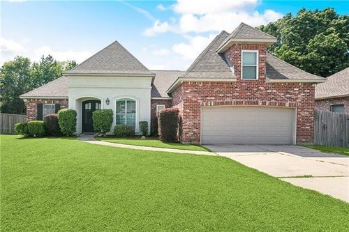 217 Turning Leaf Ln, Madisonville, LA, 70447-3609 | Card Image