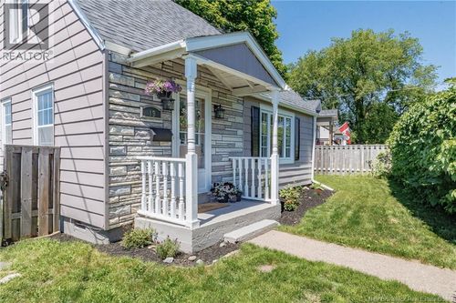 19 Pugsley Ave, Saint John, NB, E2K2X1 | Card Image