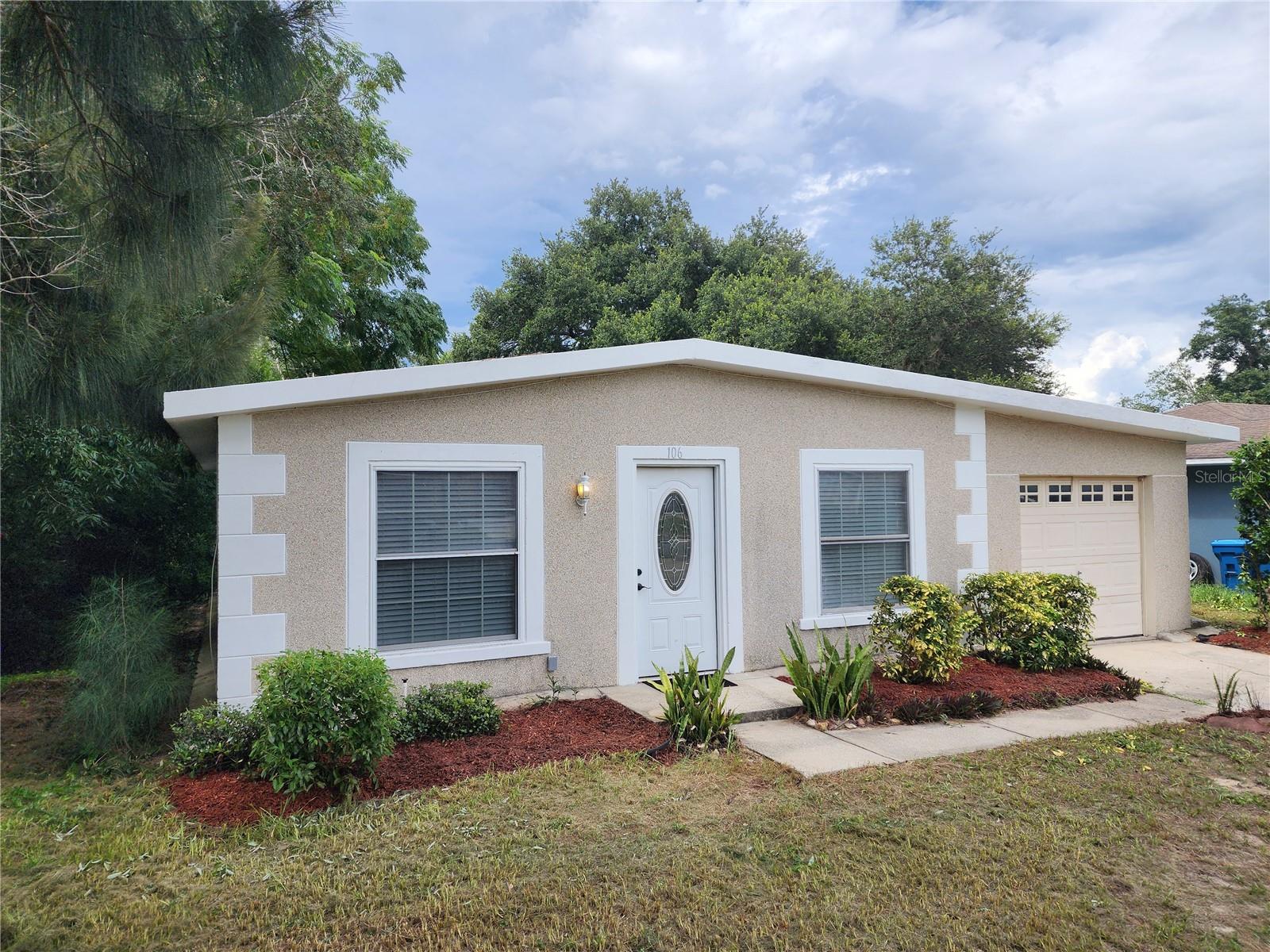 Magnolia St, Davenport, FL 33837