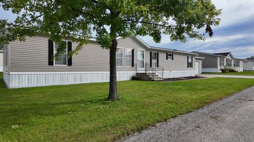 8603 Eagle St, Zeeland, MI, 49464-8915 | Card Image
