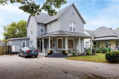 417 W 5th St, Chanute, KS, 66720-2231 | Card Image