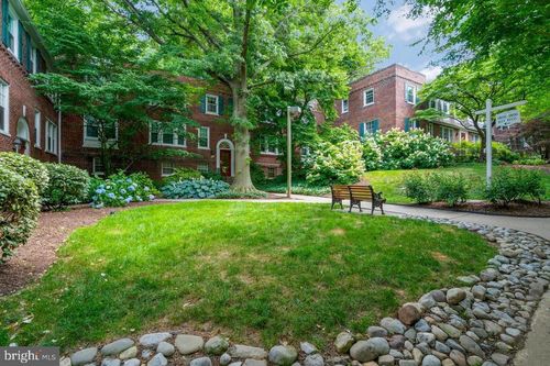 9488-1802 Key Blvd, ARLINGTON, VA, 22201-3225 | Card Image