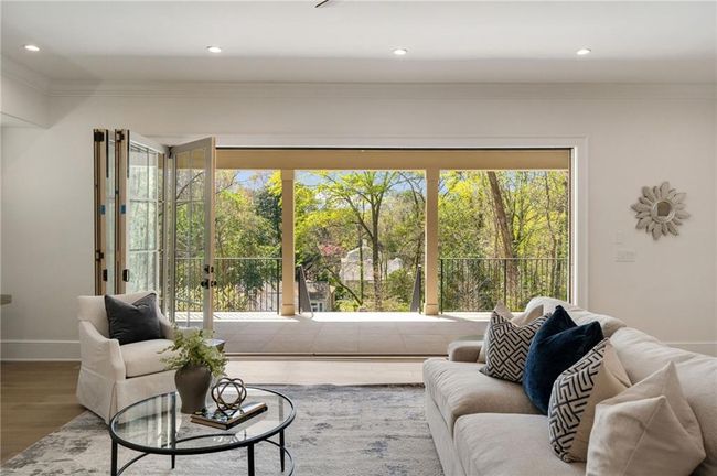 1068 Moores Mill Rd Nw, House other with 6 bedrooms, 7 bathrooms and null parking in Atlanta GA | Image 19
