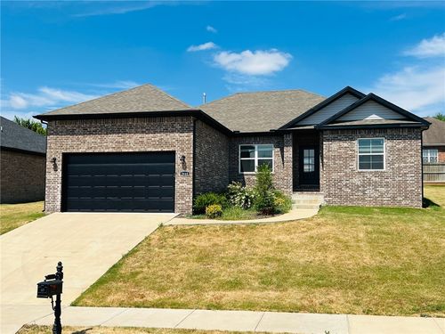 2648 S Olive Ct, Siloam Springs, AR, 72761-5080 | Card Image
