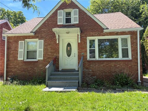 608 E. 120th Street, Cleveland, OH, 44108 | Card Image