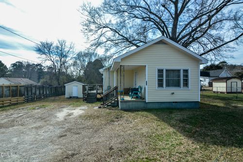 543 W 2nd St, Clayton, NC, 27520-2233 | Card Image