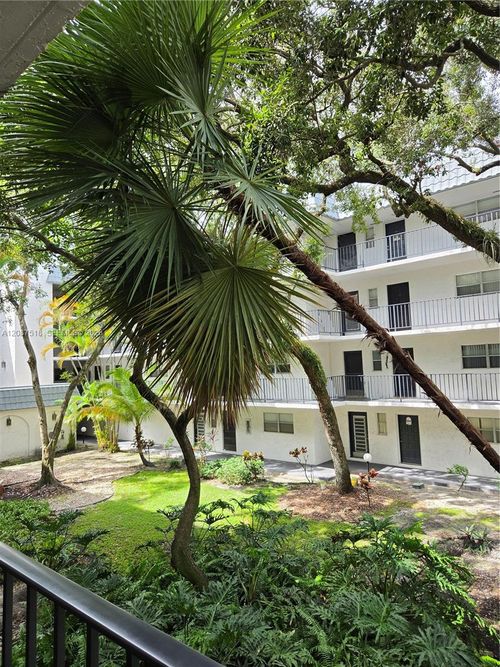 213-3280 Spanish Moss Ter, Lauderhill, FL, 33319-5029 | Card Image