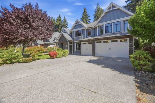 3922 205a St, Langley, BC, V3A2A3 | Card Image