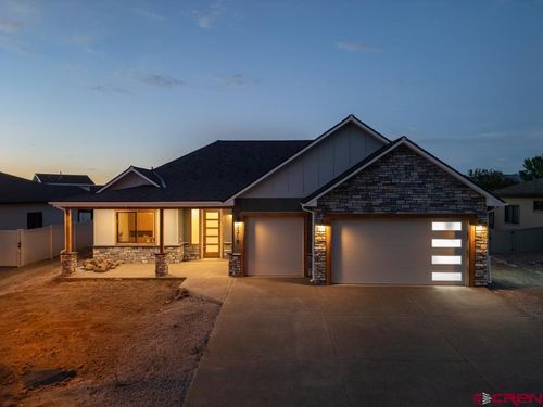 2319 Stone Bridge Dr, Montrose, CO, 81401-5590 | Card Image