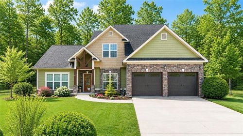 824 Vicki Cir, Bremen, GA, 30110-3992 | Card Image