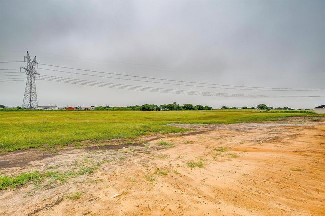 5716 High Plains Trl, House other with 5 bedrooms, 3 bathrooms and null parking in Joshua TX | Image 38