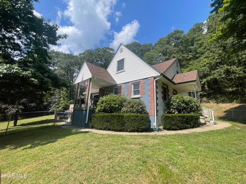 773 White Fox Rd, Altoona, PA, 16601-7452 | Card Image