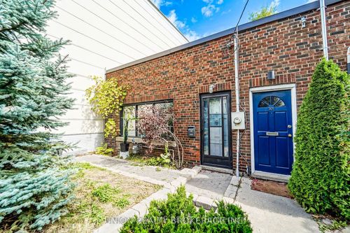 {{alt}} | Card Image