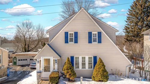 55 Bronx Ave, Waterbury, CT, 06705-1513 | Card Image