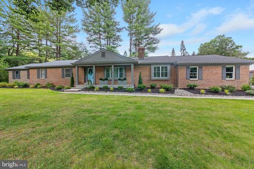 2201 Stackhouse Dr, YARDLEY, PA, 19067-1837 | Card Image
