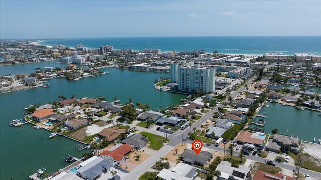 6405 2 Nd Palm Pt, House other with 3 bedrooms, 2 bathrooms and null parking in St Pete Beach FL | Image 25