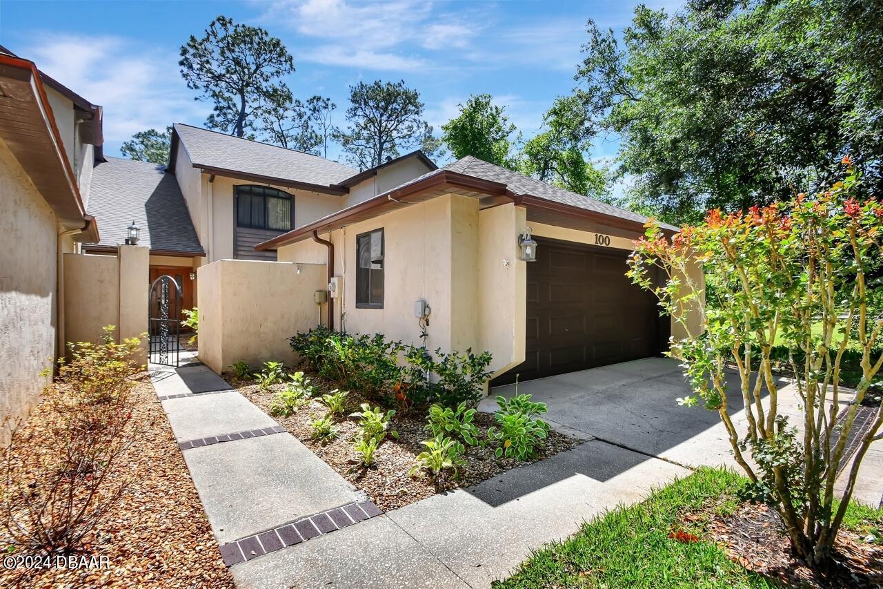 Waters Edge Trl, Deland, FL 32724