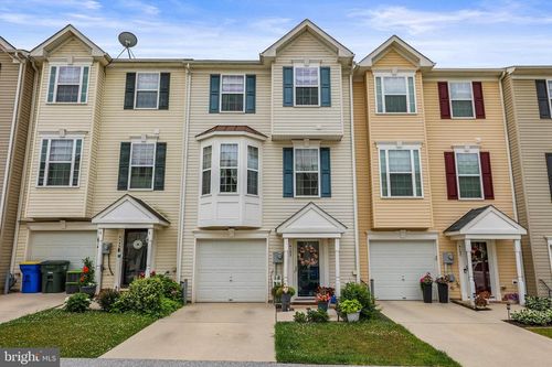 4153 Trabert Ct, Dover, PA, 17315-4268 | Card Image