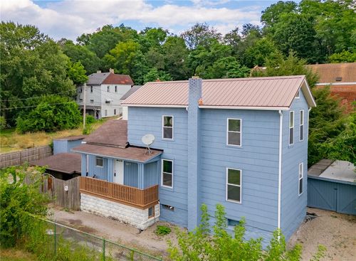 305 E Lutton St, New Castle, PA, 16101-4647 | Card Image