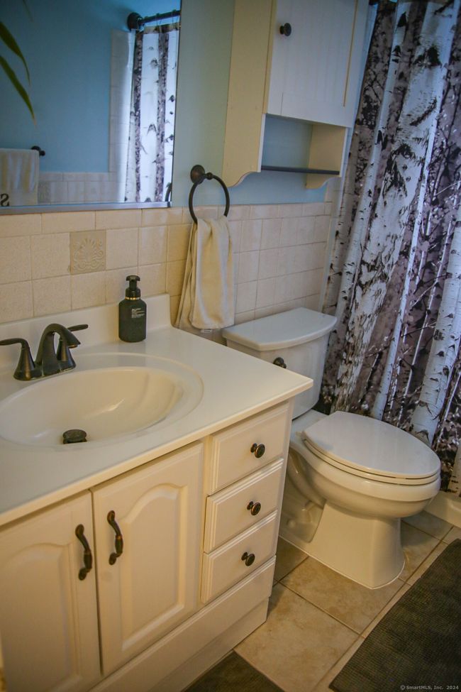 APT-3 - 25 Balance Rock Rd, Condo with 2 bedrooms, 1 bathrooms and null parking in Seymour CT | Image 10