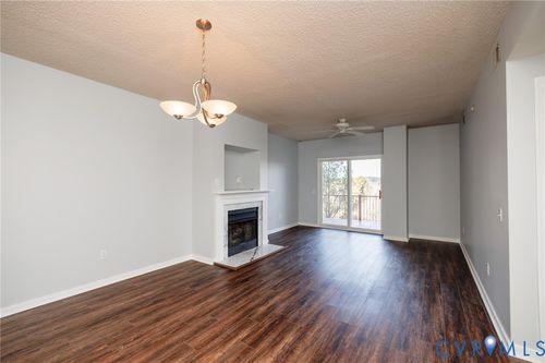 unit-304-301 Beacon Ridge Dr, Hopewell, VA, 23860-1660 | Card Image