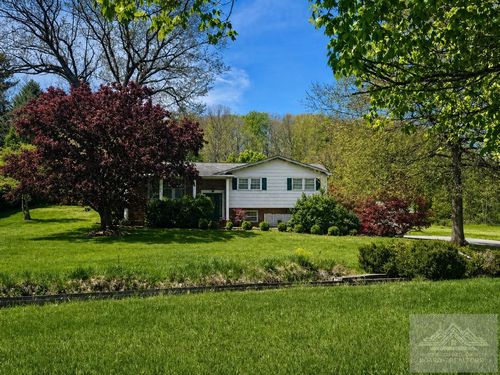 208 Shadetree Cir, Princeton, WV, 24739-7851 | Card Image