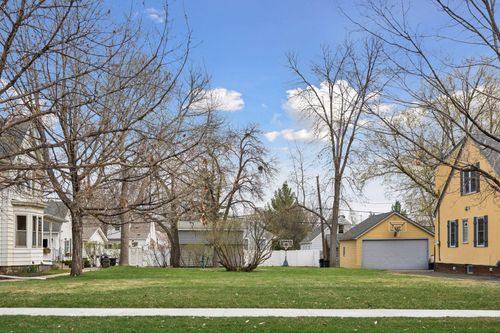 2XX 11th Ave N, Hopkins, MN, 55343-7523 | Card Image