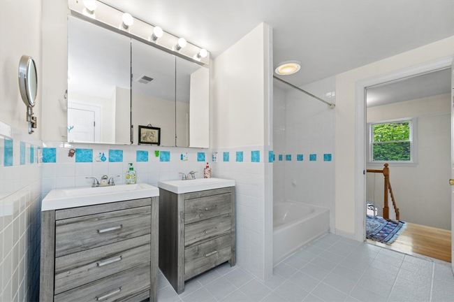 18 Edgewood Rd, House other with 5 bedrooms, 3 bathrooms and 4 parking in Westwood MA | Image 26